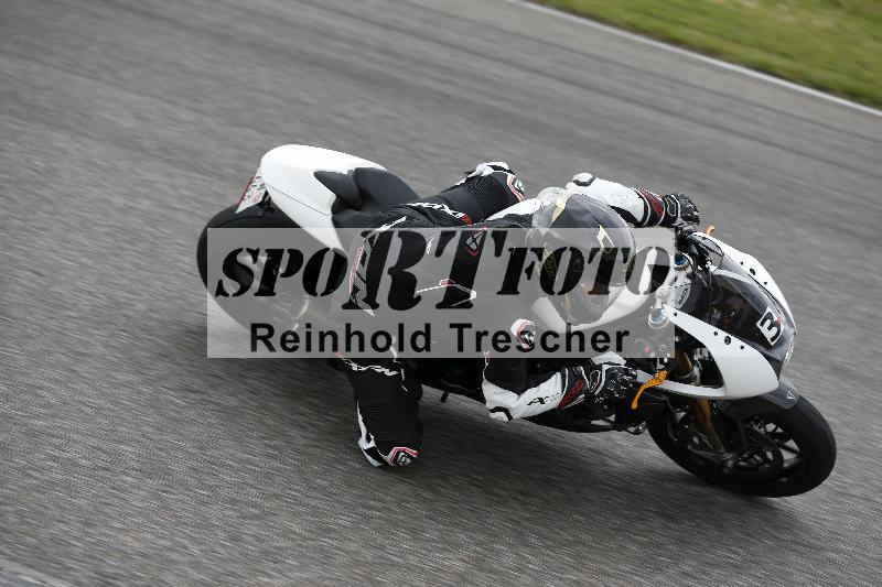 Archiv-2025/10 23.04.2025 Cornu Master School ADR/rot-rouge/3